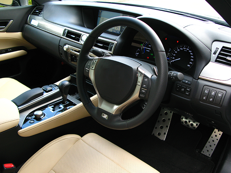 マーケティング戦略における顧客分析とは？